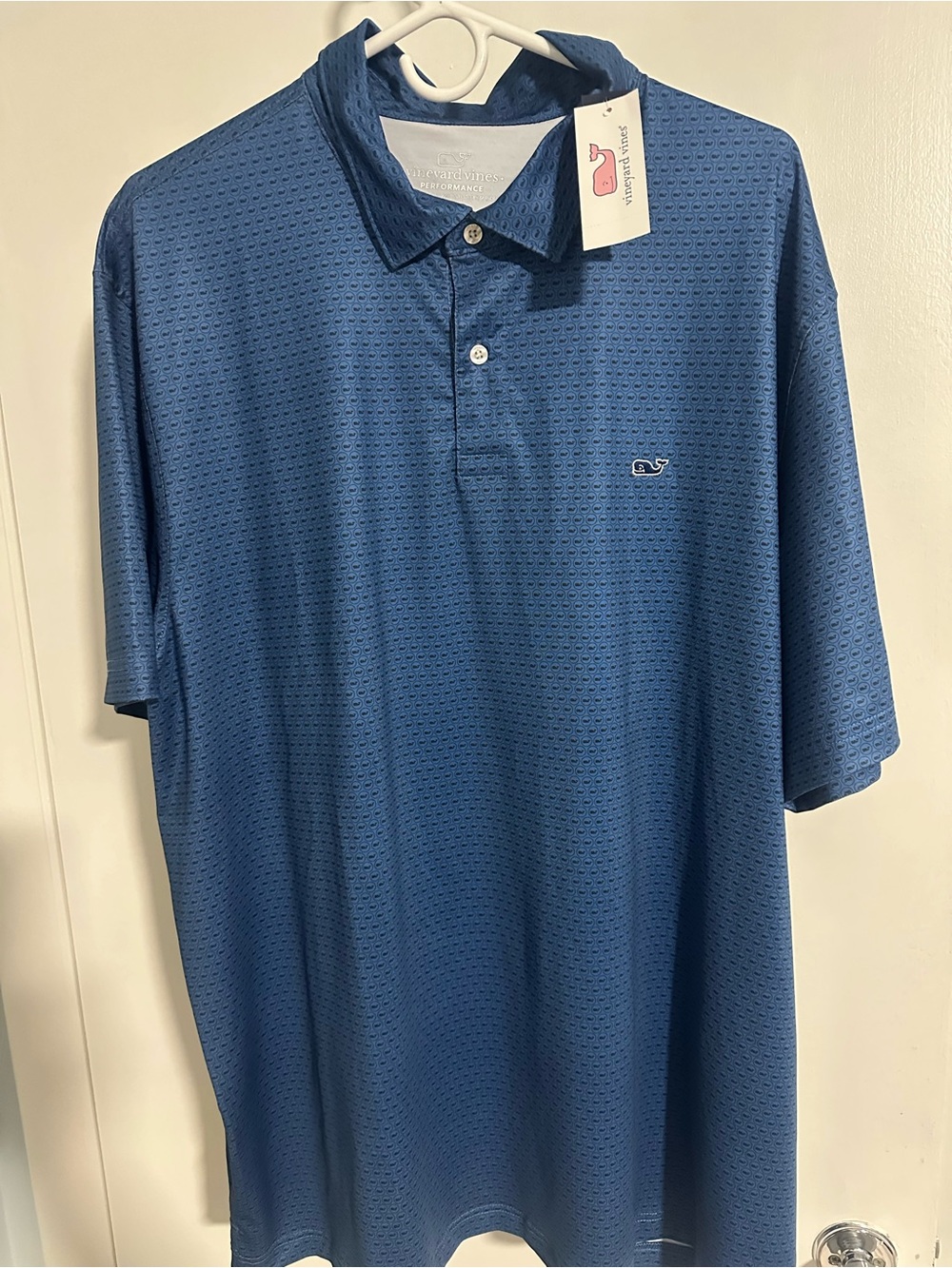 Vineyard Vines Men’s Whale Dot Golf Polo